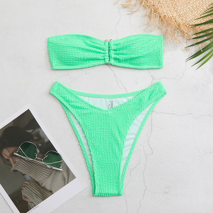 Dame Bandeau-bikini med ribbet tekstur og elegant lukning Stilla