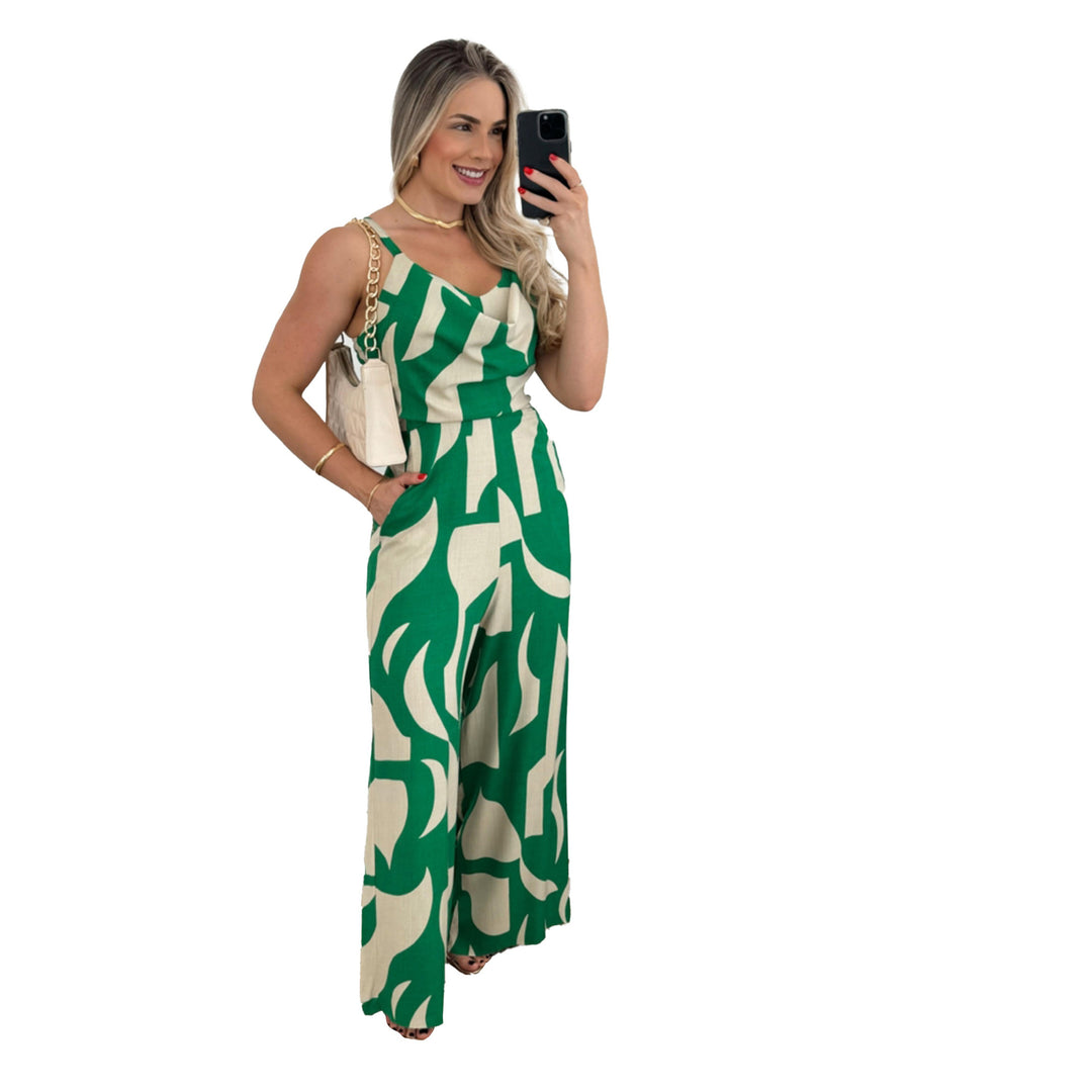 Dame jumpsuit med elegant vandfaldsudskæring og brede ben Skovae
