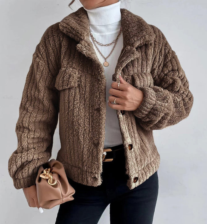 Dame teddyjakke med struktureret overmateriale og casual snit Stilla