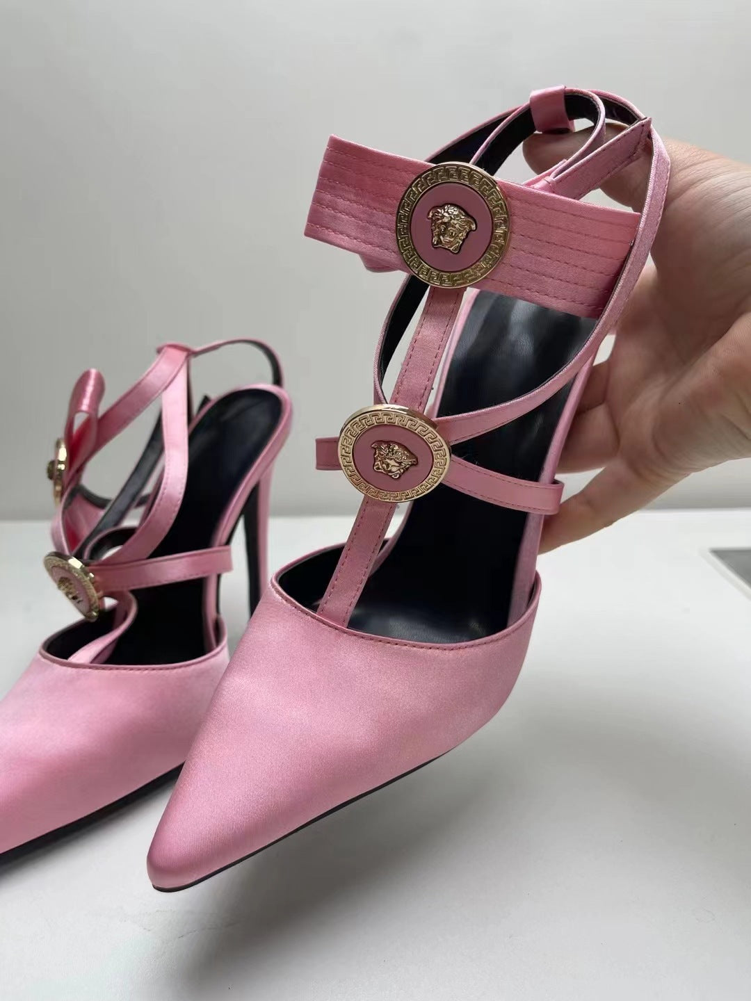 Femme High-Fashion Slingback Stiletto-hæle med dekorative udsmykninger Stilla