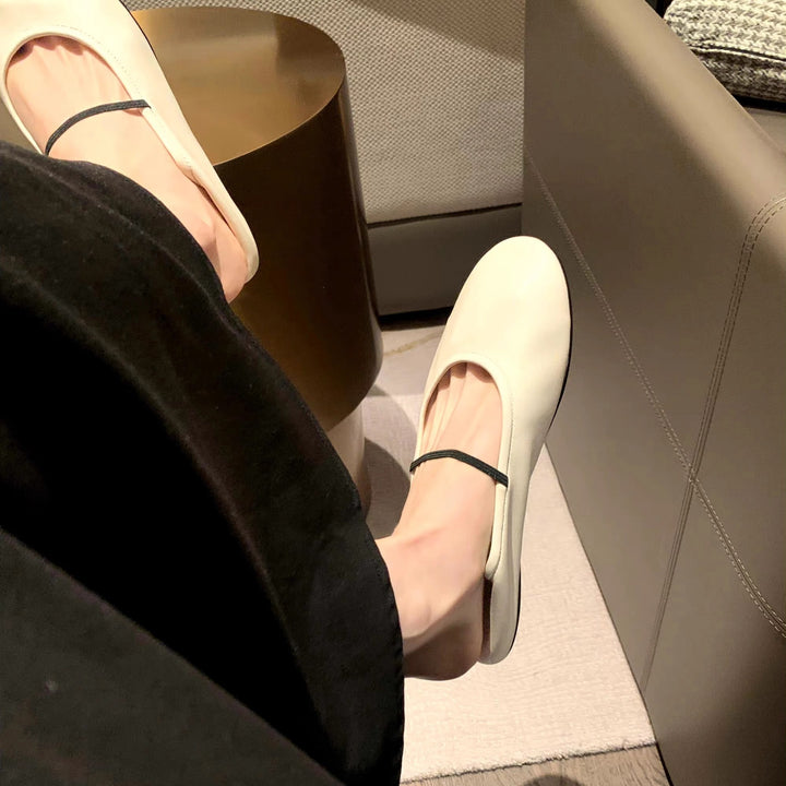 Dame Klassiske Ballerinaer med elegant remdesign Stilla