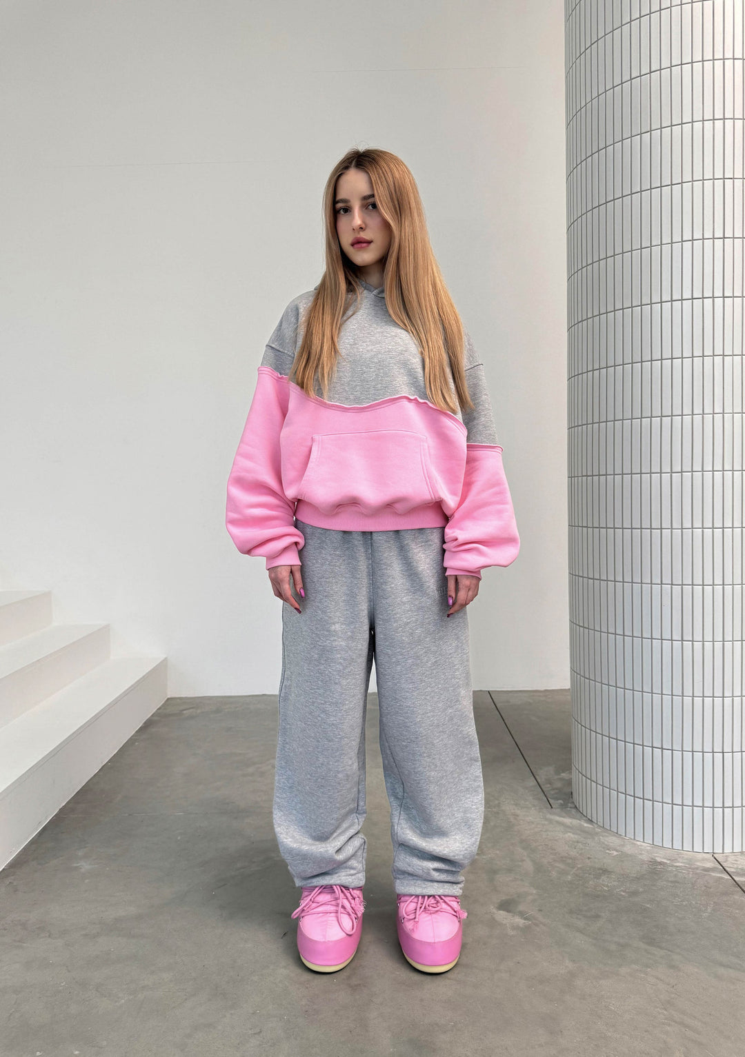 Dame sporty loungewear sæt med moderne design Skovae