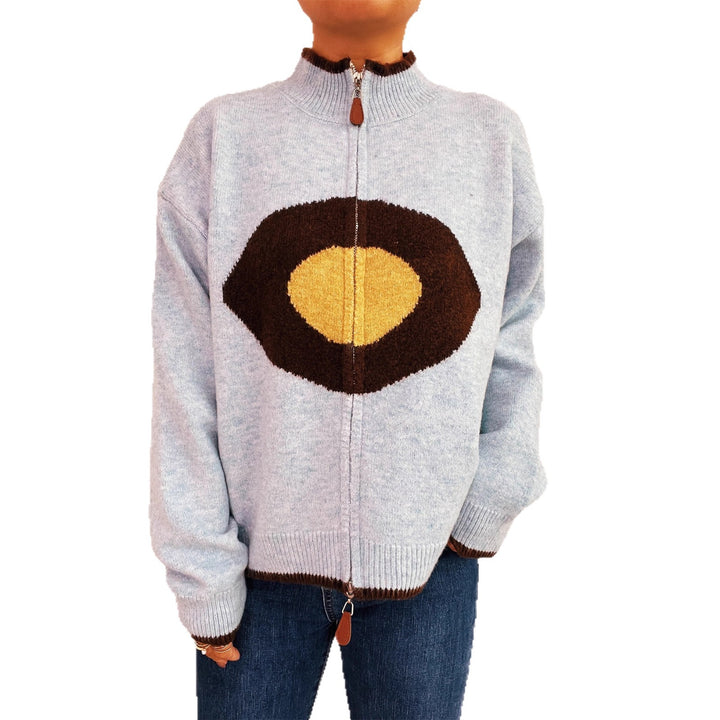 Kvinders hyggelige strikket sweater med lynlås og unikt design Stilla