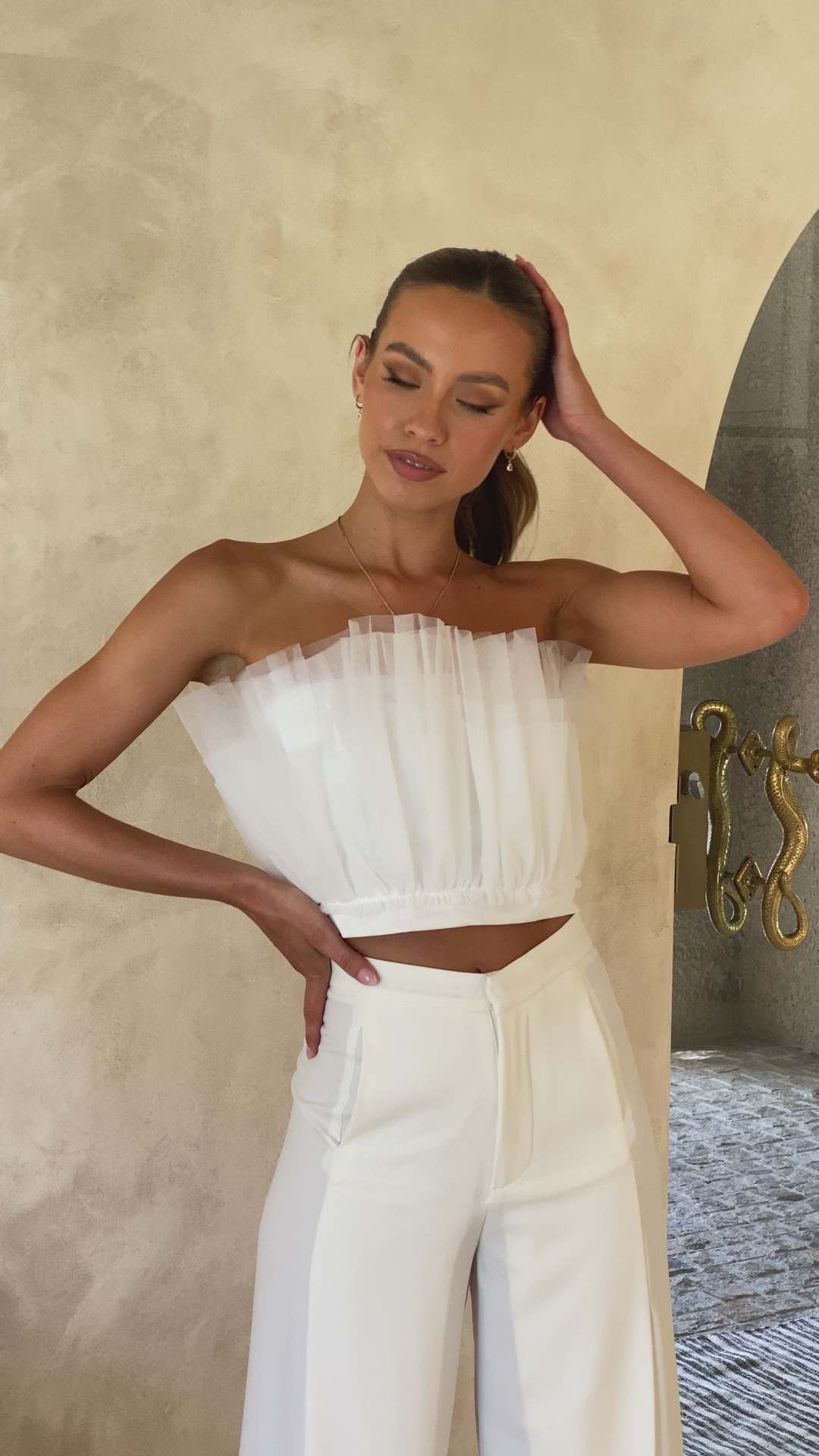 Dame cropped top med transparente flæsedetaljer Skovae