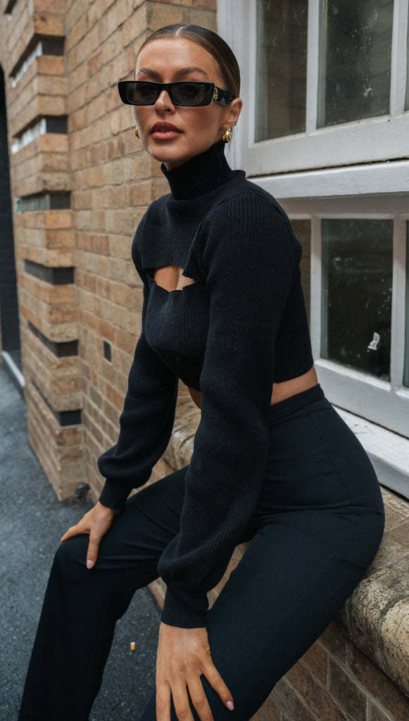 Kvinders elegante cropped sweater med høj krave og udskæring Stilla