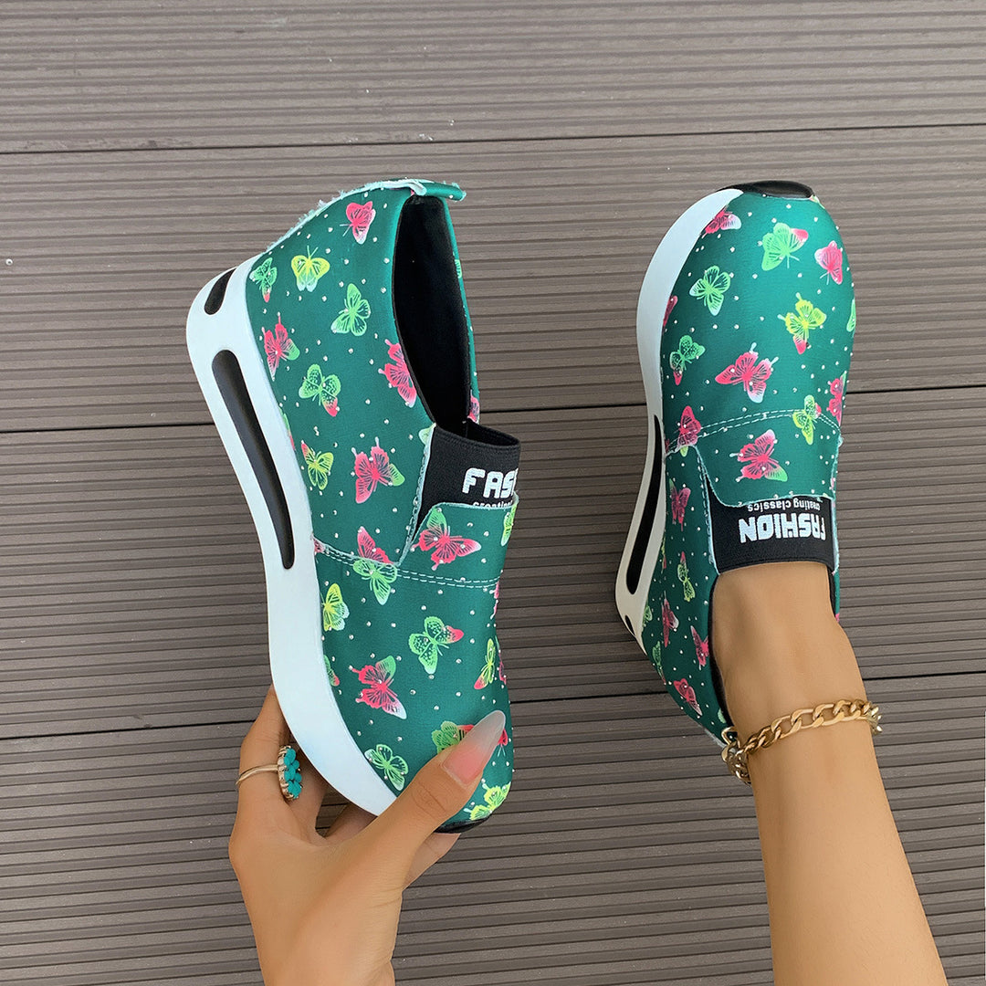 Dame slippers med farverigt sommerfugledesign og skridsikker sål Stilla