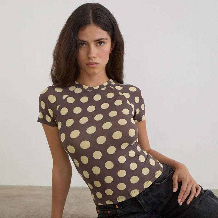 Damen Figurbetontes Kurzarmshirt mit modernen Punktedesign Skovae