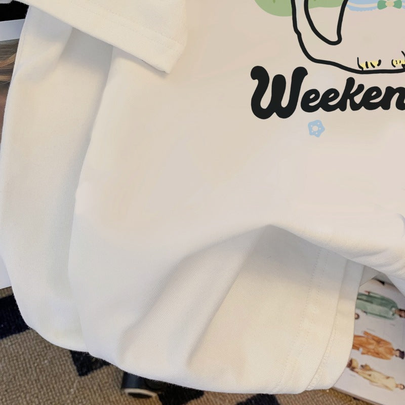 Dame T-shirt med kreativt kattemotiv og inspirerende weekend-tekst Stilla
