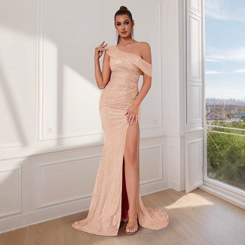 Damer Elegant Aftenkjole med asymmetrisk snit og glitrende detalje Stilla