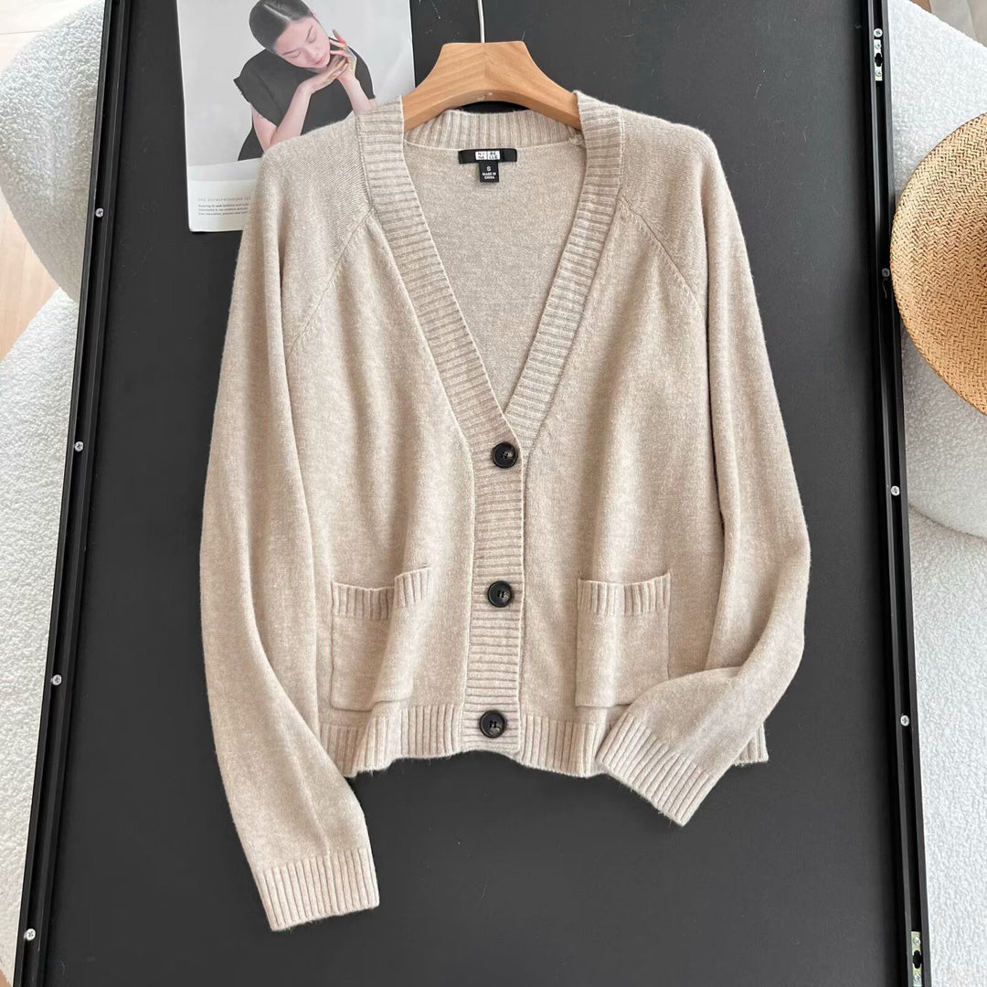 Kvinders elegante cardigan med praktiske lommer Stilla
