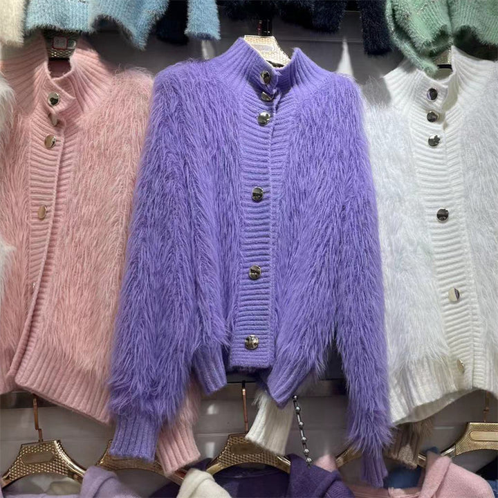 Femme Plush Strikjakke med Knapdetaljer Stilla