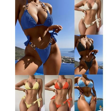 Dame Triangle Cut Bikini Sæt med stilfulde gyldne accenter Stilla