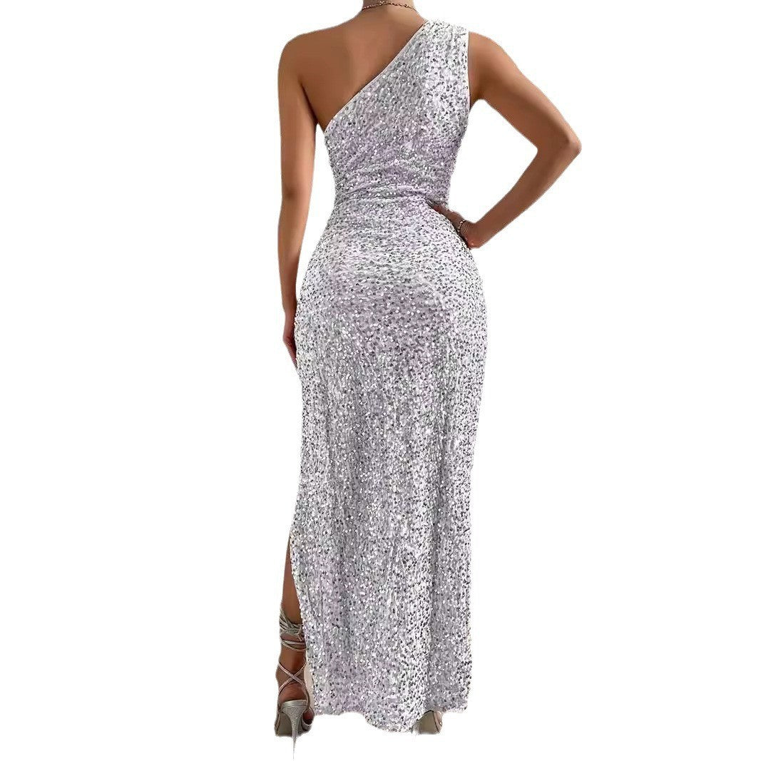 Stilla | Chic Asymmetrisk One-Shoulder Split Kjole