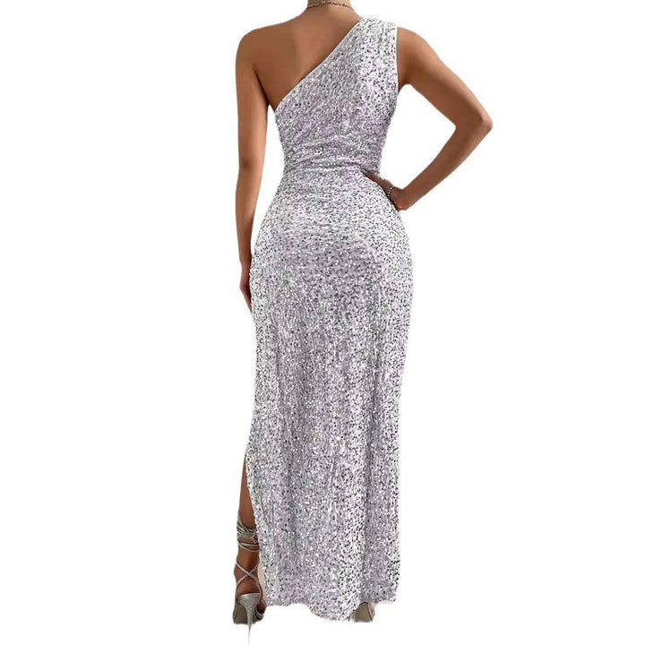 Stilla | Chic Asymmetrisk One-Shoulder Split Kjole