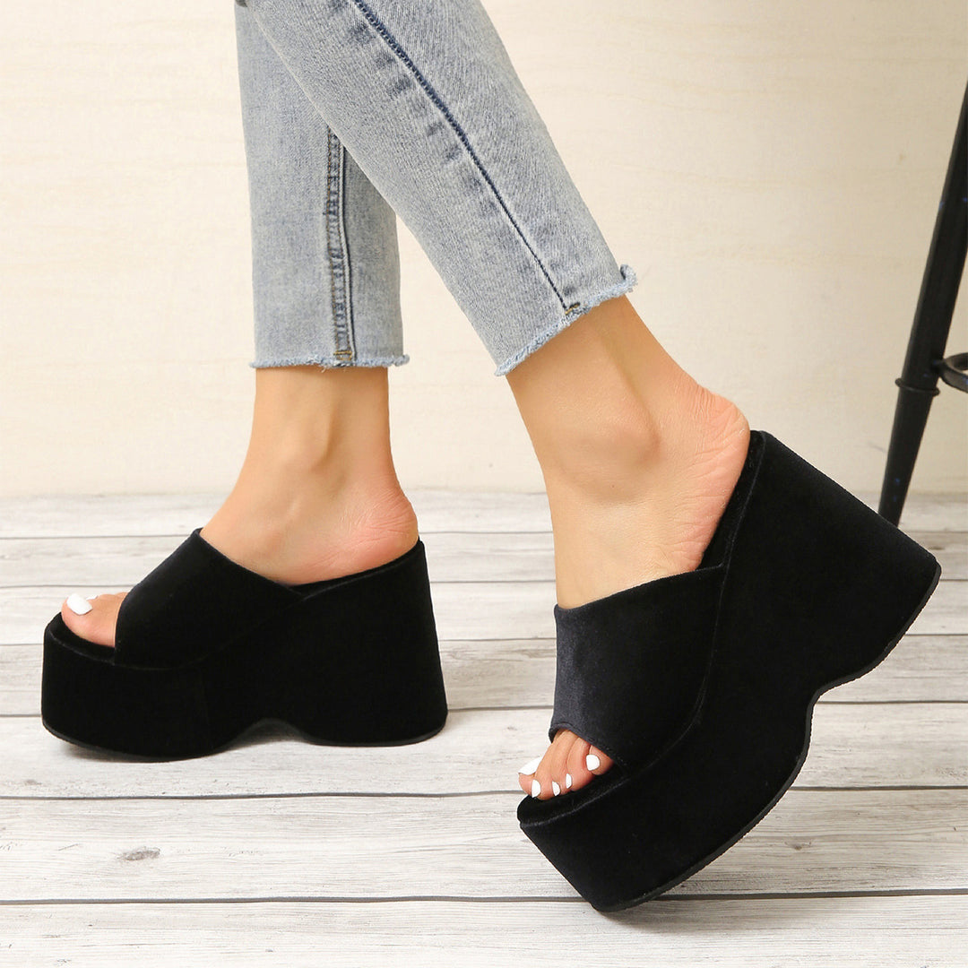 Dame Wedge-Pantoletten i blødt materiale med trendy design Stilla