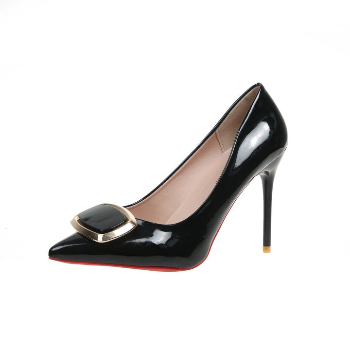 Dame Spitz-Tå Højhælede Pumps med elegant spænde-detalje Stilla