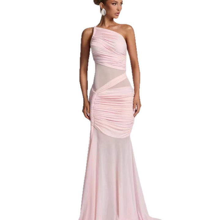 Kvindernes elegante asymmetrisk aften kjole med raffinerede ruffle detaljer Skovae