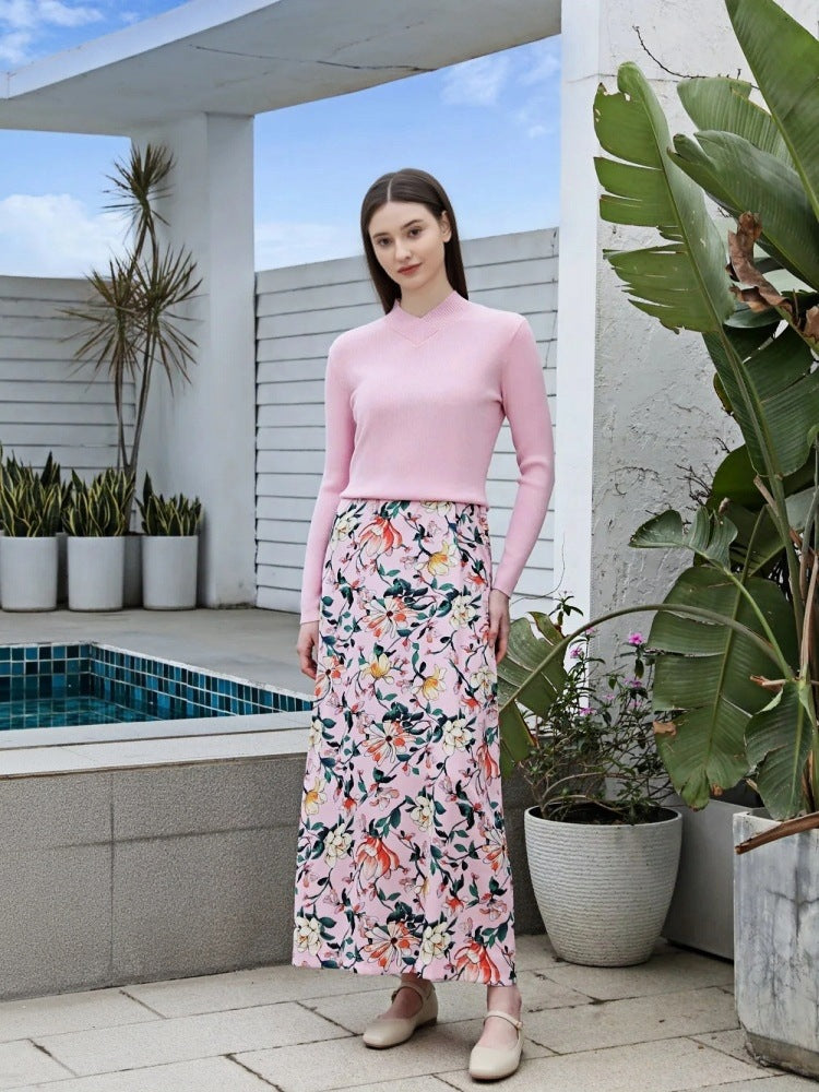 Dame maxikjole med blomstermotiv og elegant snit Stilla