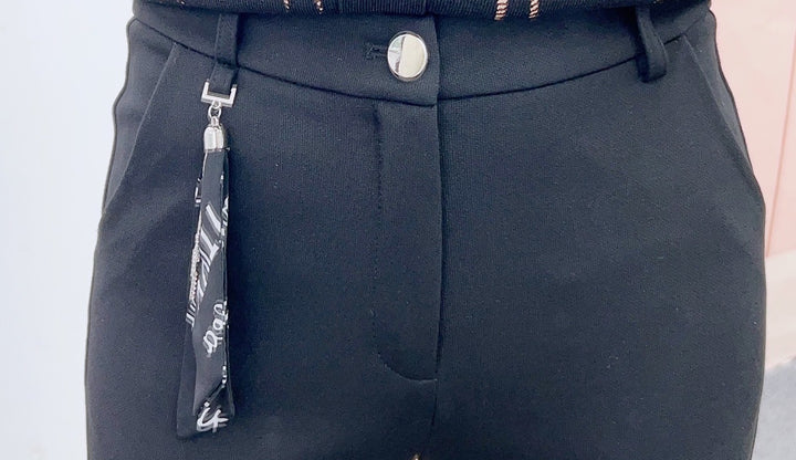 Dame Elegant og figursyet stofbukser med diskrete detaljer Stilla