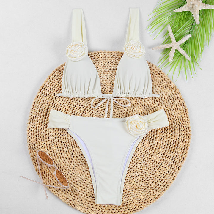 Dame bikini-sæt med flydende design og blomsterakcent Stilla