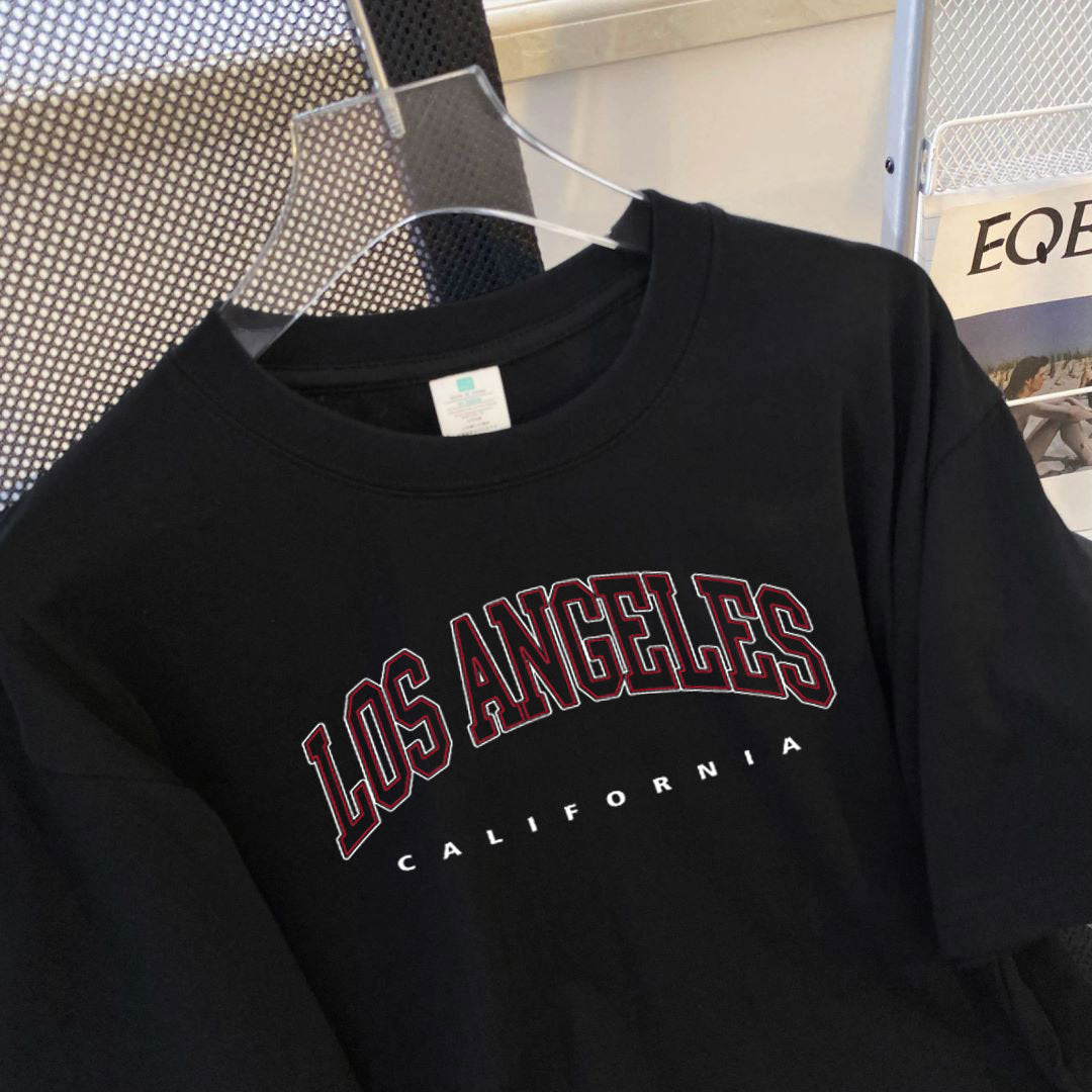 Dame T-shirt med stilfuld Los Angeles tekst og afslappet pasform Stilla