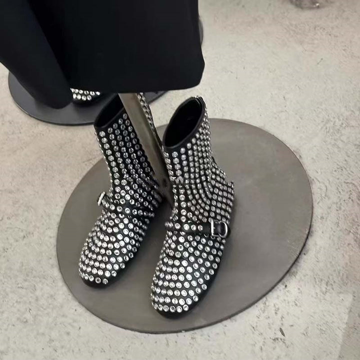 Femme Pyntede Stiletto Støvler med dekorativ Rem Stilla