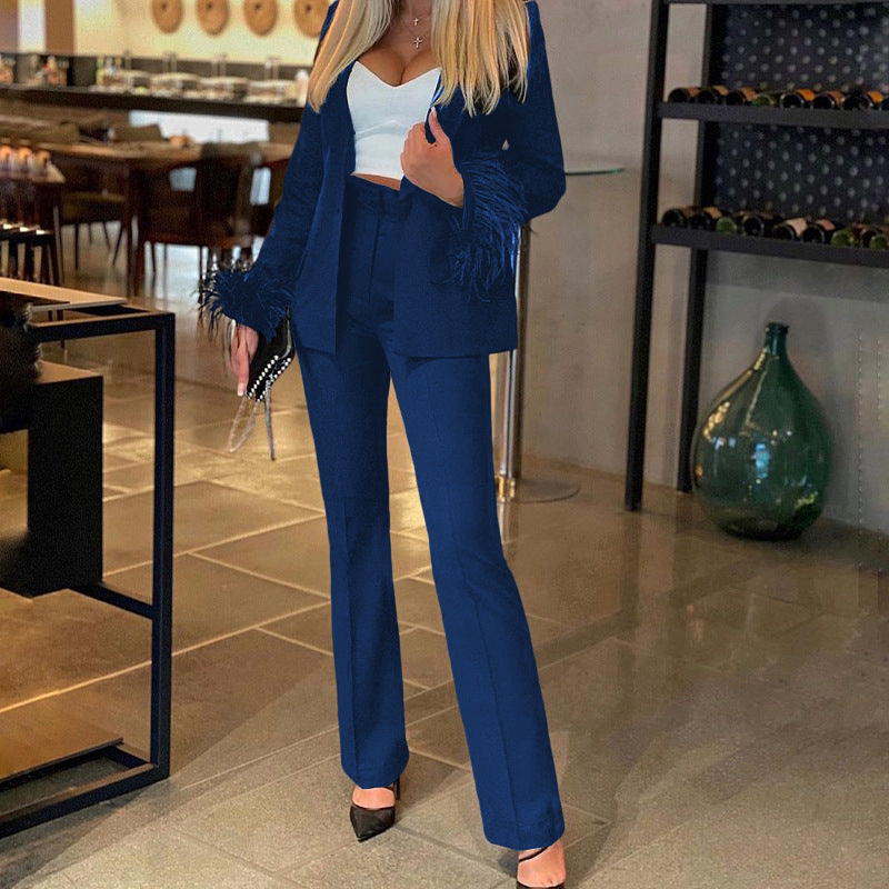 Dame Elegant Blazer-sæt med fjer og smal pasform Stilla