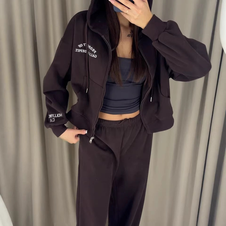 Dame fashionable sweat suit sæt med høj bærekomfort og afslappet pasform Stilla