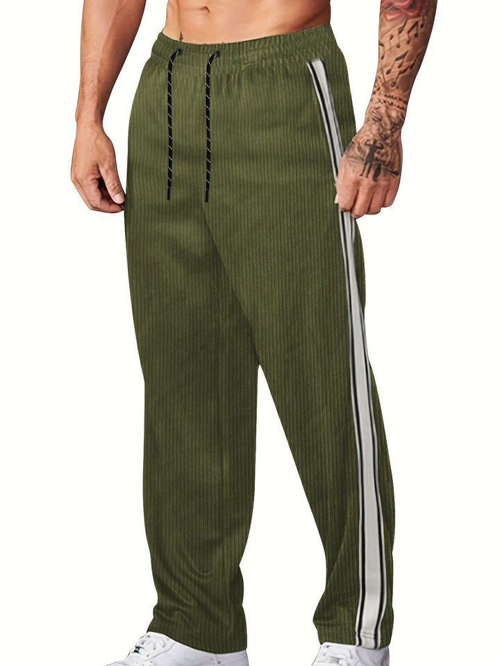Herren Sporty fritidsbuks med moderigtigt stribedesign og behagelig pasform Stilla