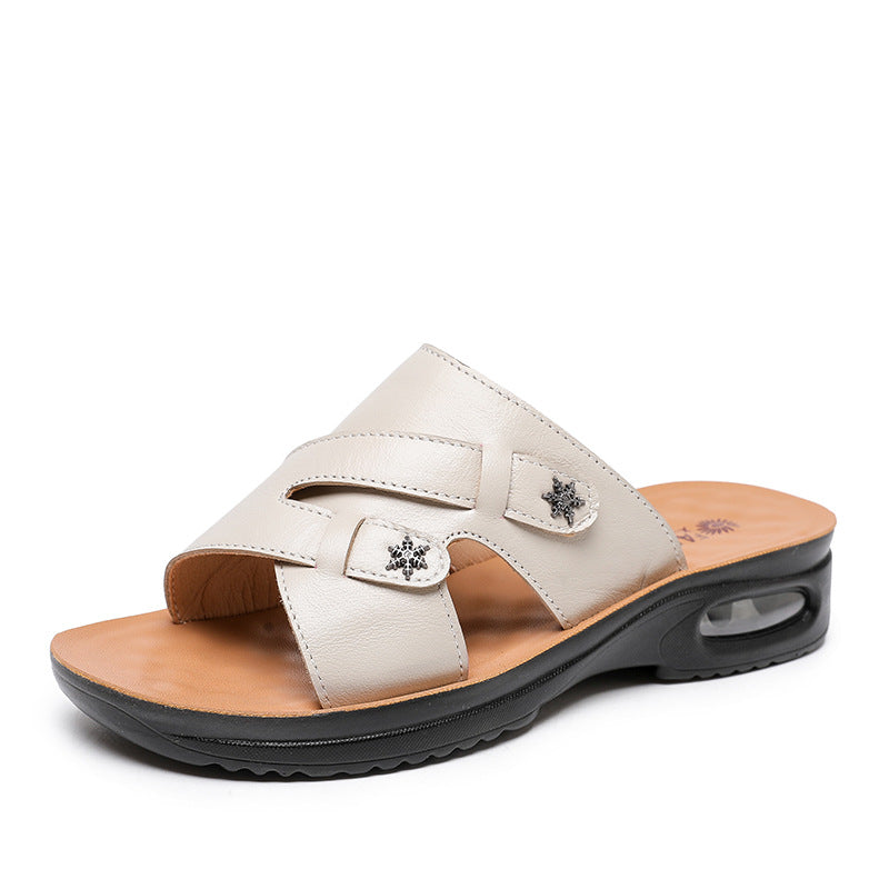 Femme justerbare komfort-sandaler med dekorativt spænde-detalje Stilla