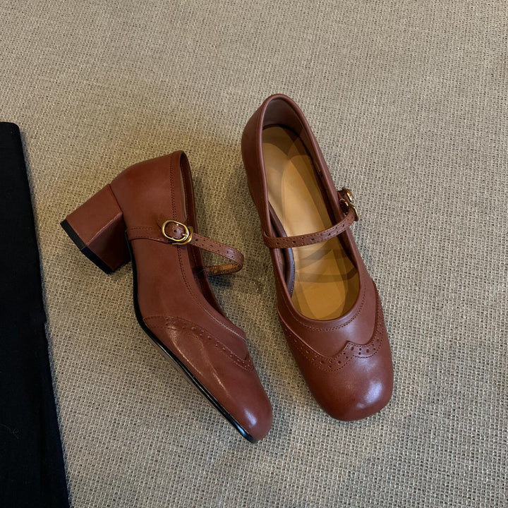 Dame elegante Mary Jane sko med dekorativ rem Stilla