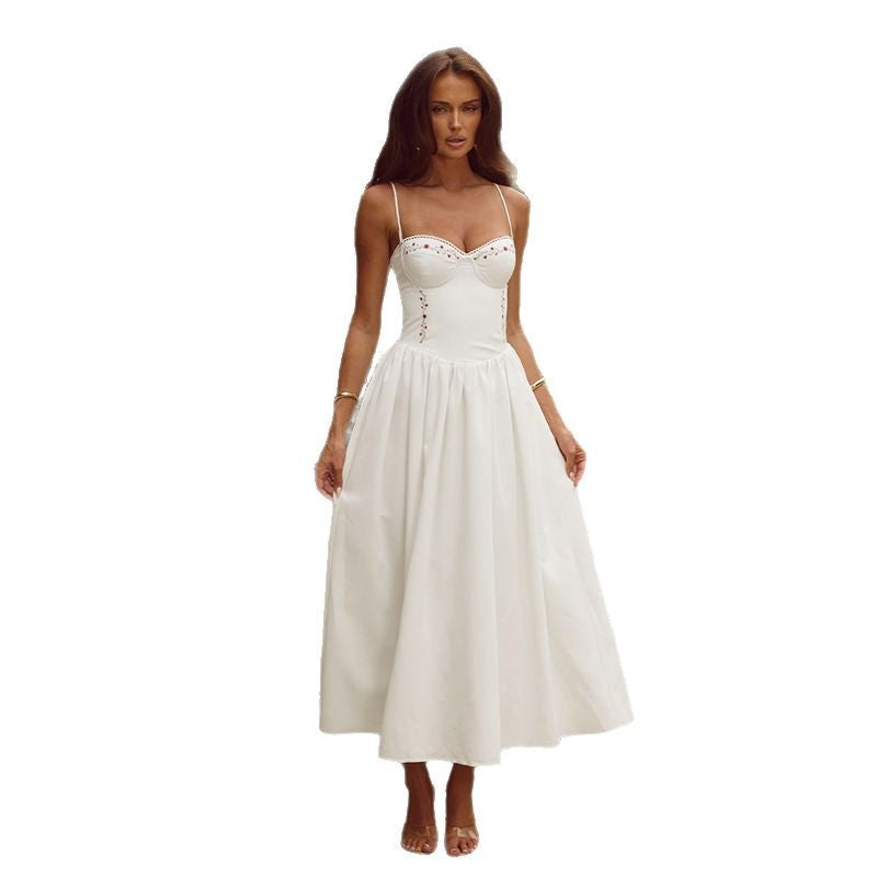Dame Midi-Kjole med romantisk Bustier-overdel og smigrende pasform Stilla