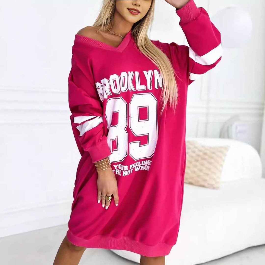 Kvinders oversized casual kjole i sportstil med V-hals Stilla