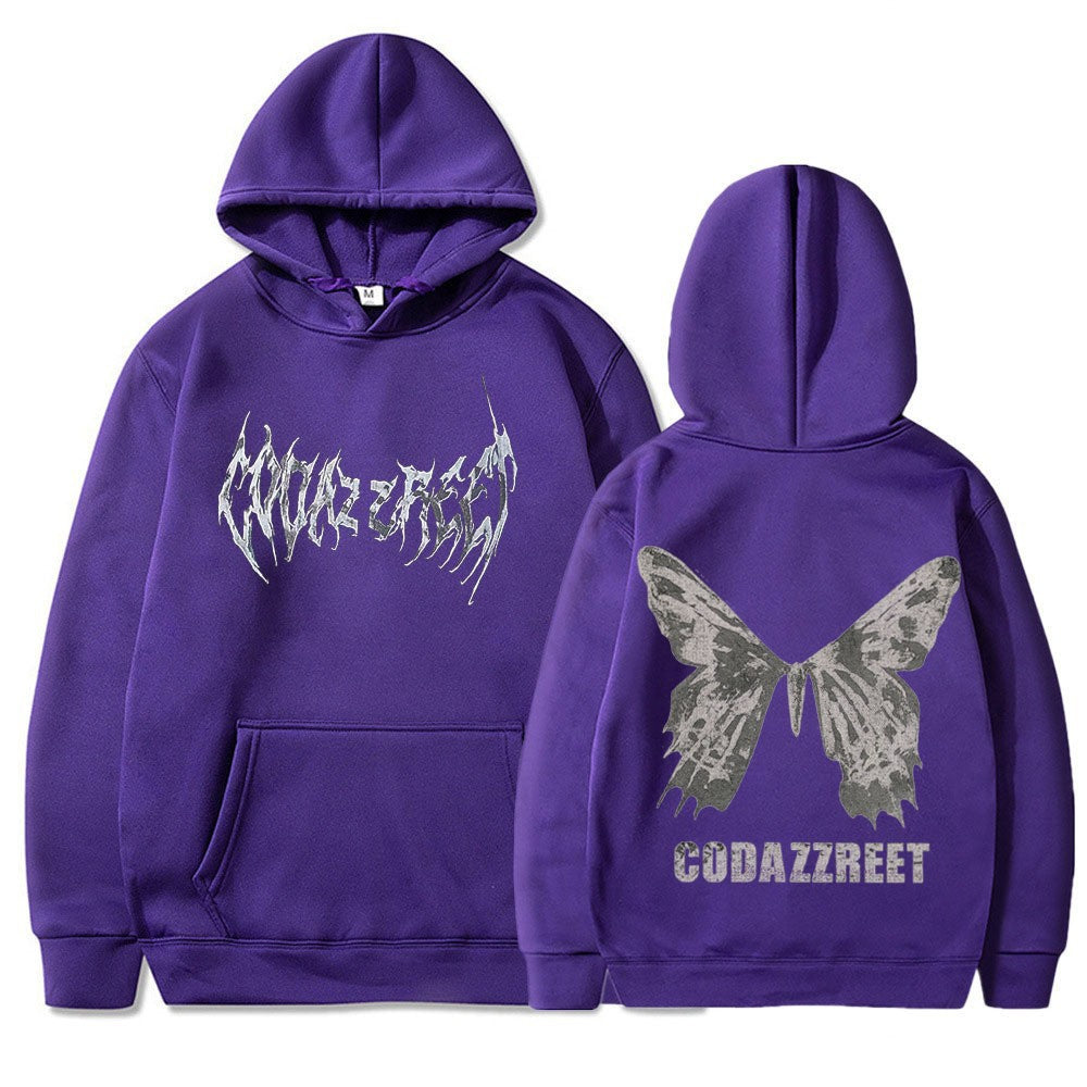 Kvinders hoodie med iøjnefaldende sommerfugl design og kunstnerisk skrift Skovae