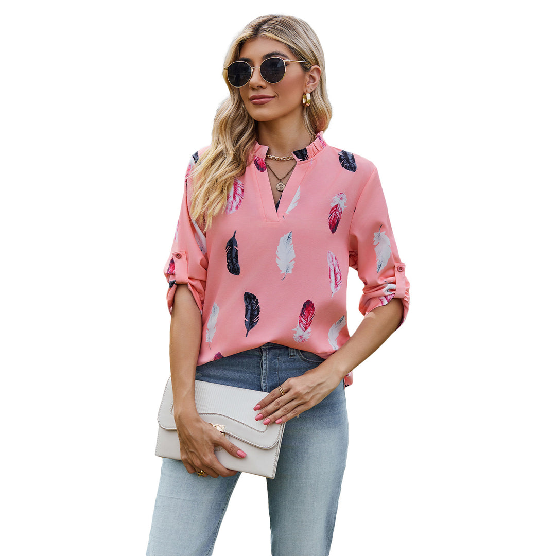 Damebluse med elegant fjerdesign og halvlange ærmer Stilla