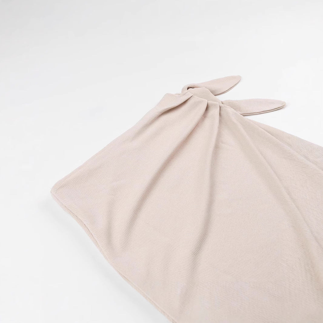 Dame sarong med elegant knude og flydende materiale Stilla