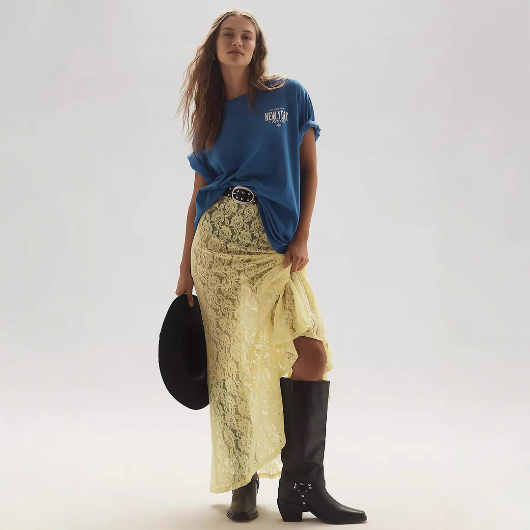 Dame afslappet T-shirt med coolt tryk og oversized skæring Skovae