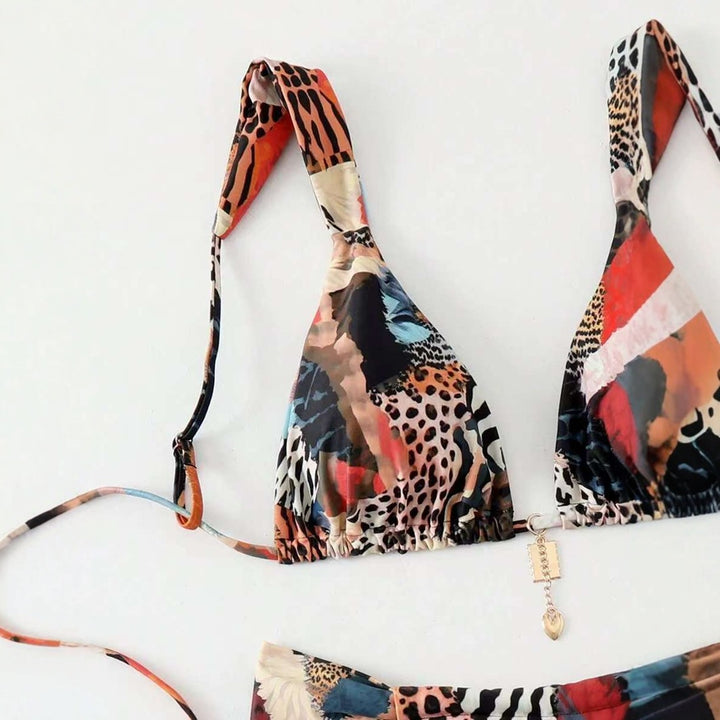 Dame Farverig mønstret Bikini med justerbare stropper og skinnende detalje Stilla