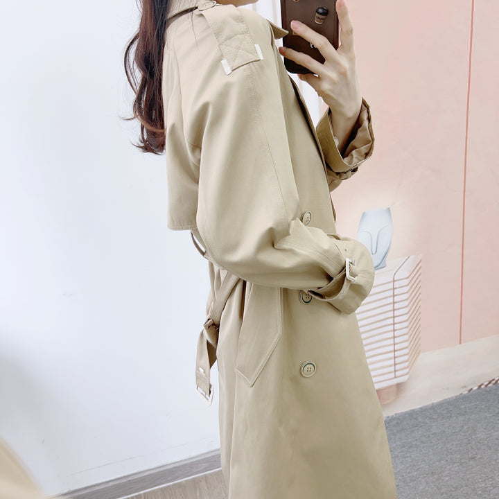 Dame trenchcoat i klassisk snit med elegante detaljer Stilla