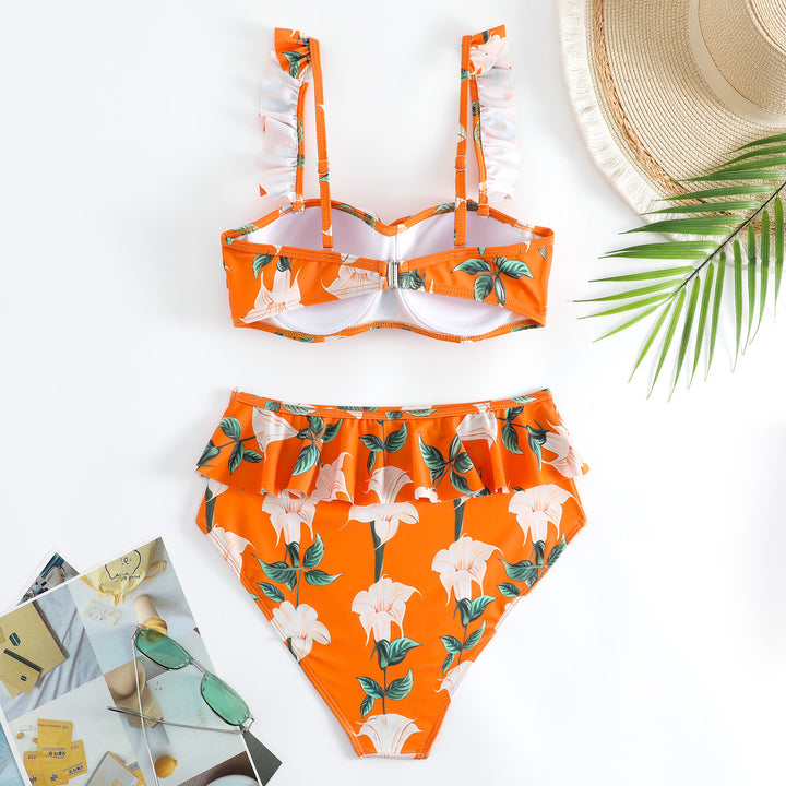 Dame bikini-sæt med blomstret flæse-design og matchende indpakningsnederdel Stilla