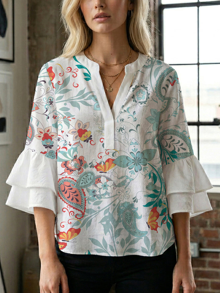 Dame elegant top med voluminøse flæsekanter og blomsterdesign Skovae