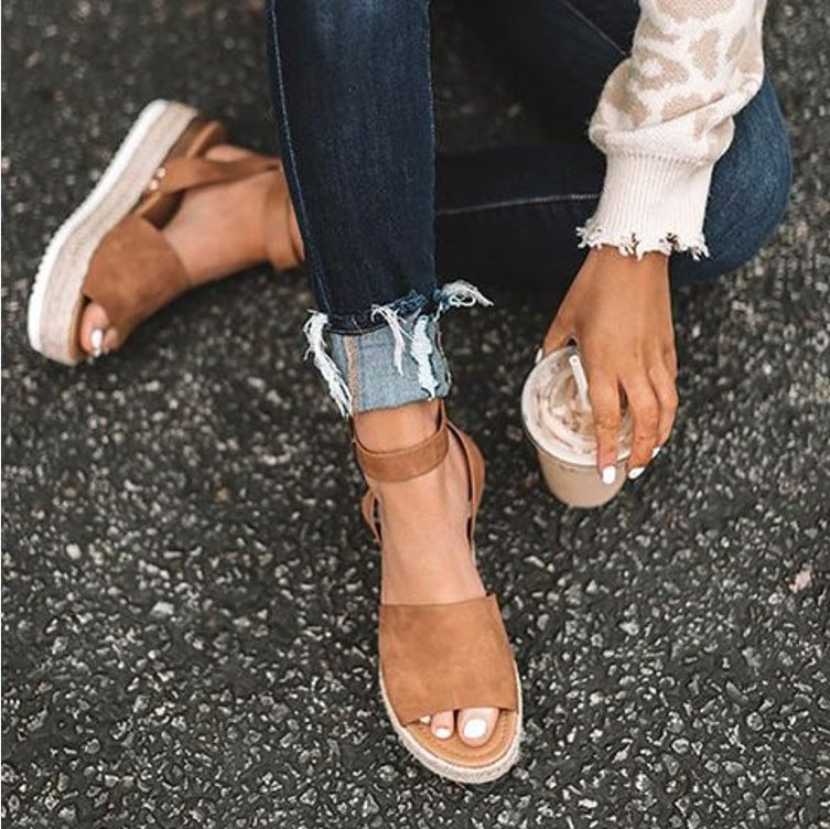 Dame platform-sandaler med justerbar ankelrem og jute-detaljer Stilla