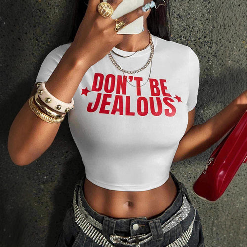 Dame Crop-T-Shirt med moderne statement-print og figurtilpasset snit Skovae