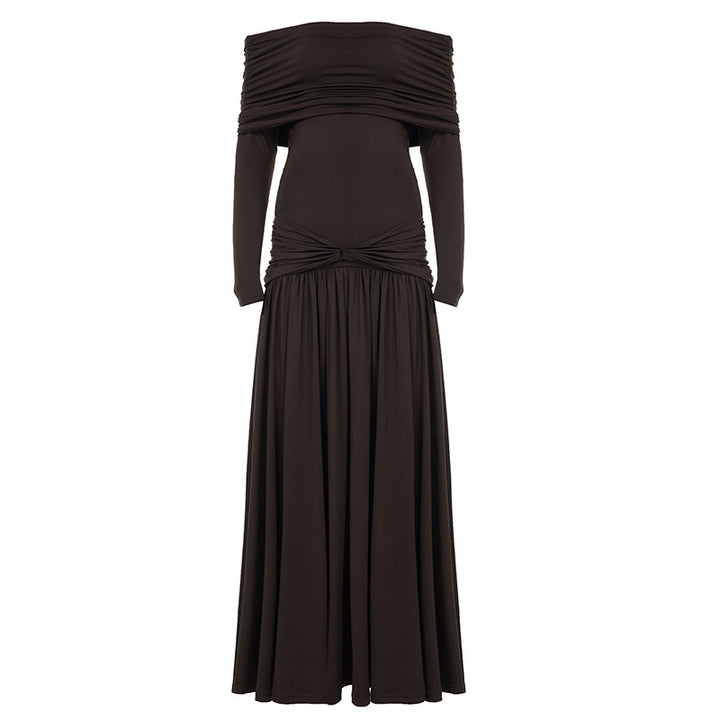 Dame wrap kjole med voluminøs flæsekant og elegant off-shoulder design Skovae
