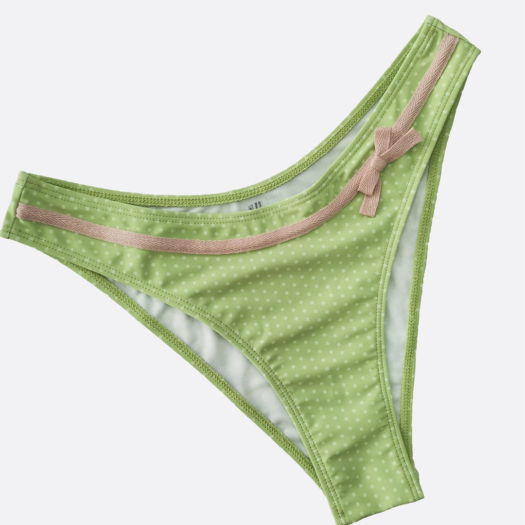 Dame triangle-bikini med legende prikmønster og sart sløjfe Stilla