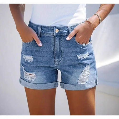 Dame korte Destroyed Denim-shorts i afslappet look med opsmøgede masker og stilfulde revnedetaljer Skovae