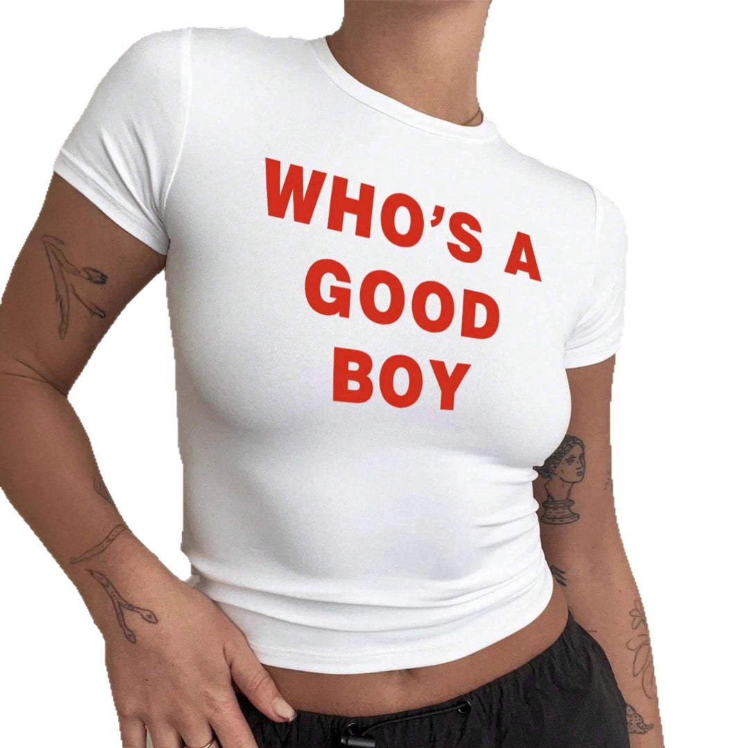 Dame Crop-T-Shirt med kreativ print og tætsiddende som Skovae