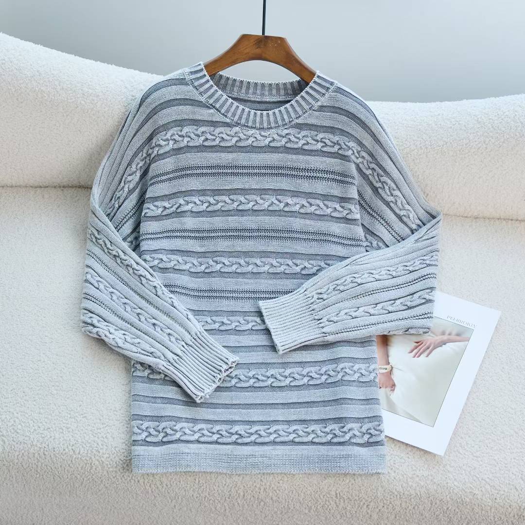 Kvindernes chunky striktrøje med fashionable kabelmønster og afslappet pasform Stilla