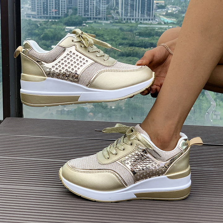 Dame Sporty Sneakers med åndbart netstruktur og modede accenter Stilla