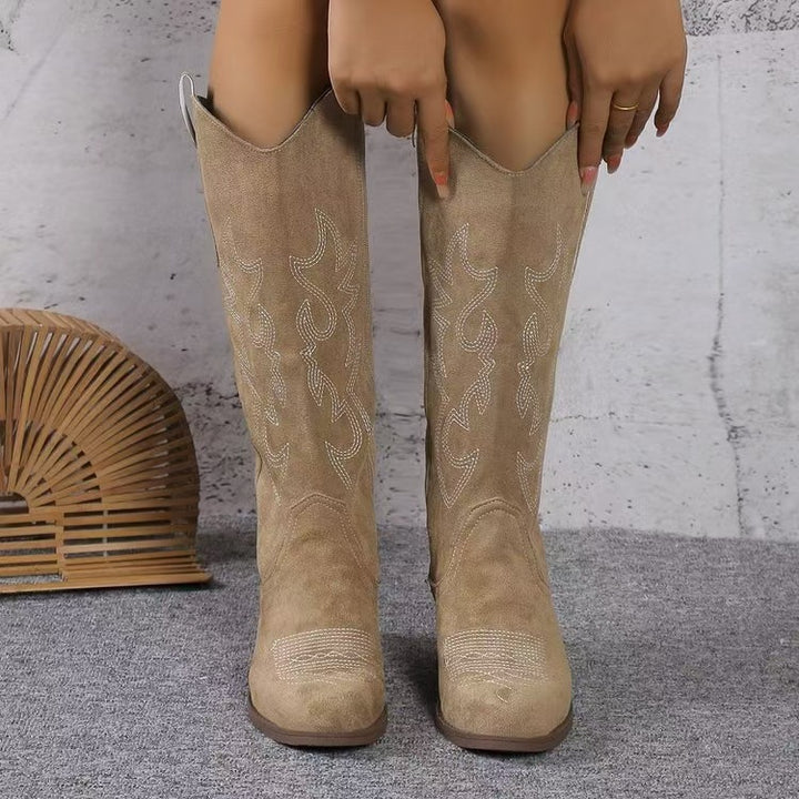 Dame Western-støvler med trendy broderier og komfortabel sål Stilla